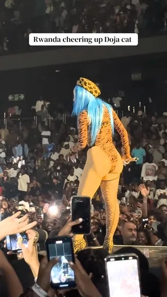 dojacat video thumbnail
