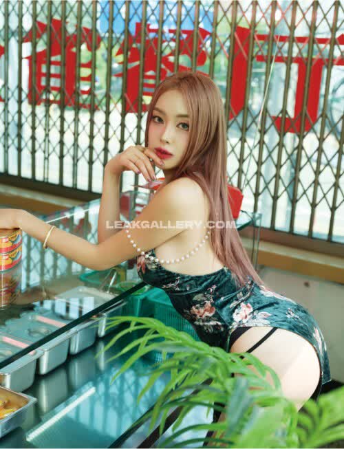 E.l.2.a Exclusive Leaked Nude OnlyFans #11982933