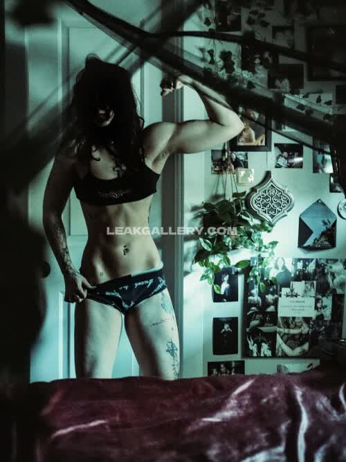 Ellmari.e Exclusive Leaked Nude OnlyFans #11986338