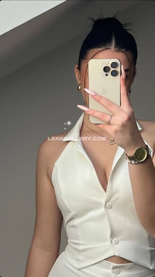 Emila.17x Exclusive Leaked Nude OnlyFans #11381910