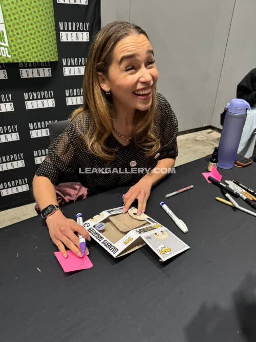 Emilia_clarke Exclusive Leaked Nude OnlyFans #11345606