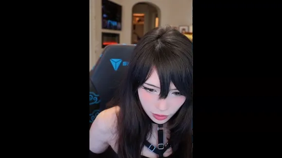 emiru video thumbnail