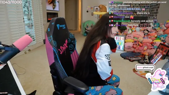 emiru video thumbnail