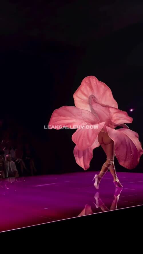 Emrata Exclusiva filtración de OnlyFans desnuda #11783400