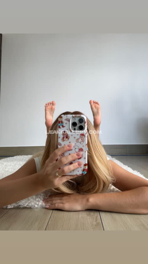 Evelyn_feett Exclusive Leaked Nude OnlyFans #11381426