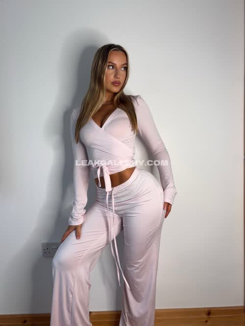 Eviegarbe Exclusive Leaked Nude OnlyFans #11602671