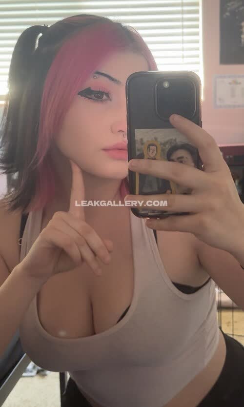 Fishtankdotlive Exclusive Leaked Nude OnlyFans #11564615