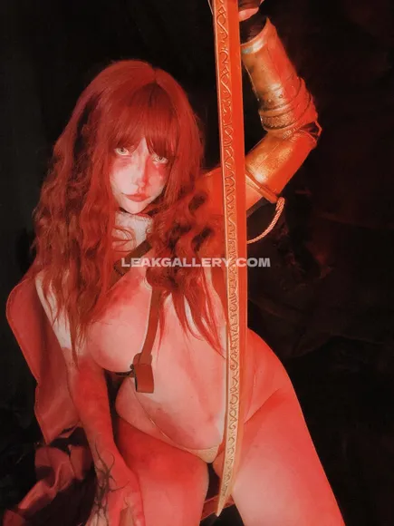 gloomydoll...