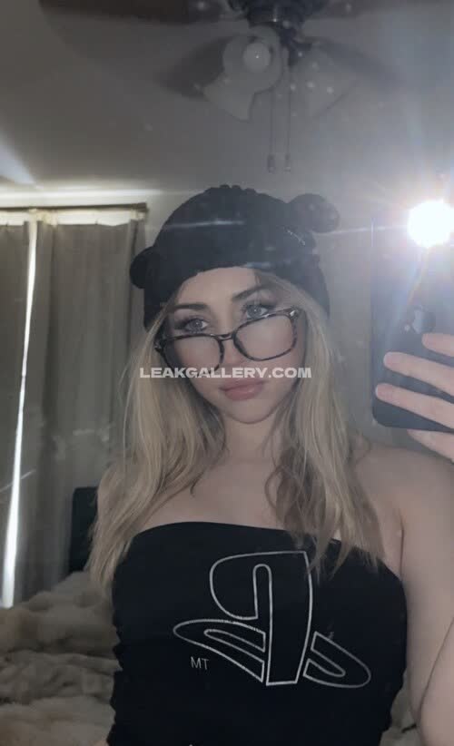 Hailsbee Exclusive Leaked Nude OnlyFans #11743353