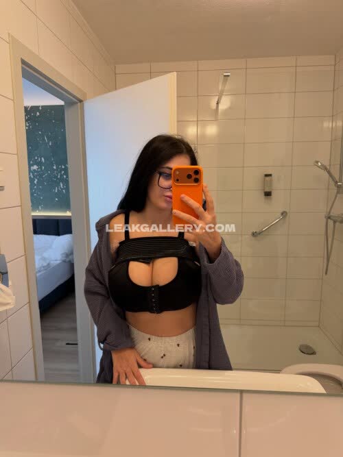 Harleybenz69 Exclusive Leaked Nude OnlyFans #11584595