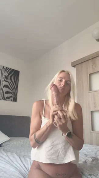 helen.de video thumbnail