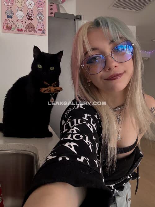 Iluvmeww Exclusive Leaked Nude OnlyFans #11237115