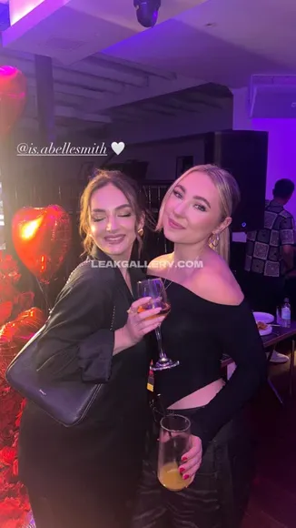 Is.abellesmith Exclusive Leaked Nude OnlyFans #11363982