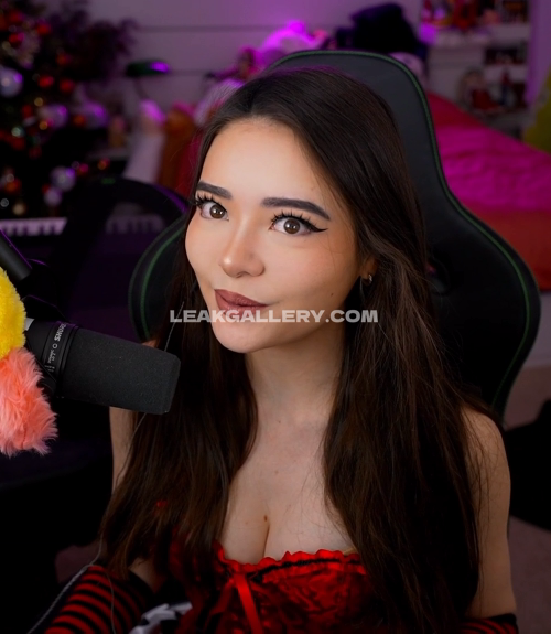 Itskatchii Exclusive Leaked Nude OnlyFans #10984163