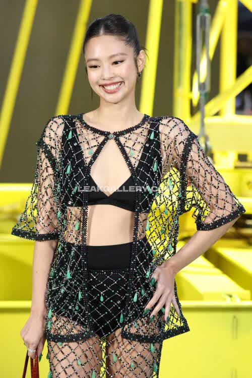 Jennierubyjane Exclusive Leaked Nude OnlyFans #11399647