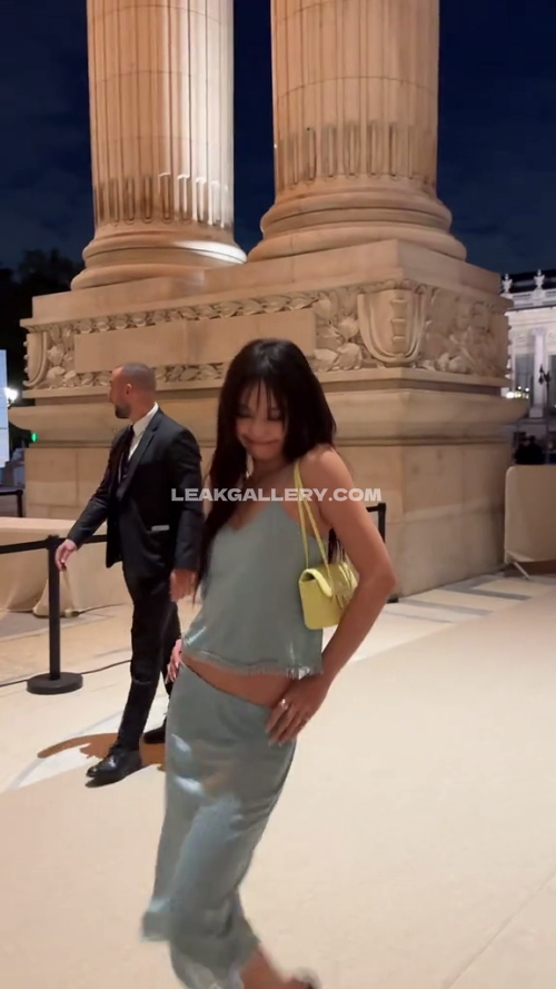 Jennierubyjane Exclusive Leaked Nude OnlyFans #11383815