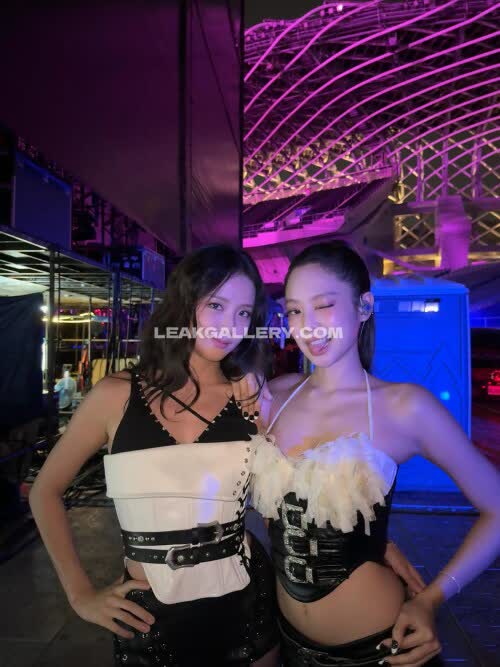 Jennierubyjane Exclusive Leaked Nude OnlyFans #11398509
