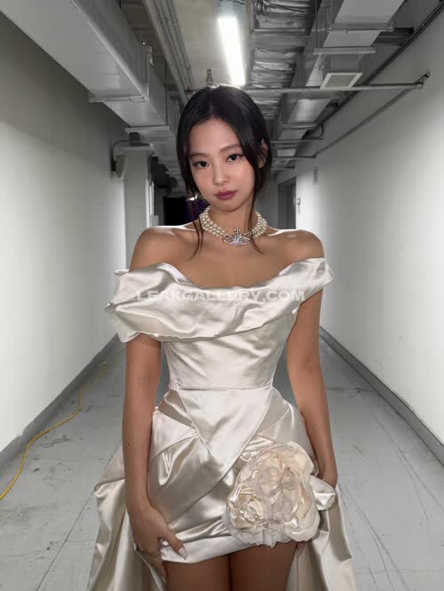 Jennierubyjane Exclusive Leaked Nude OnlyFans #11404914