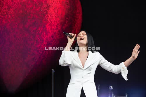 Jessiej Exclusive Leaked Nude OnlyFans #11429140