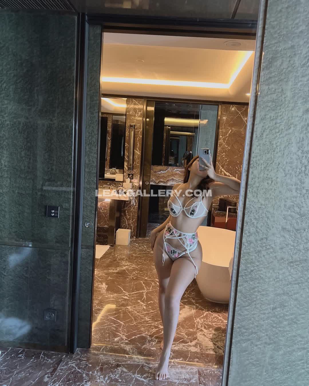 Jiee_wen / jiee_wen11 Exclusive Leaked Nude OnlyFans #11794825