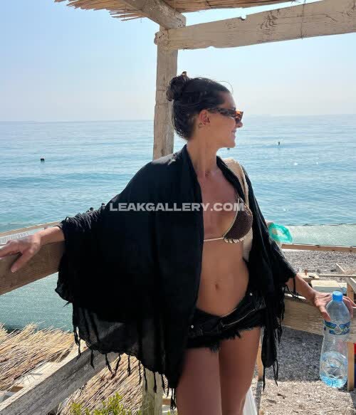 Joanatreptow Exclusive Leaked Nude OnlyFans #11670593