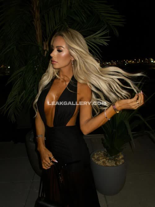 Juliannehopee Exclusive Leaked Nude OnlyFans #11062910