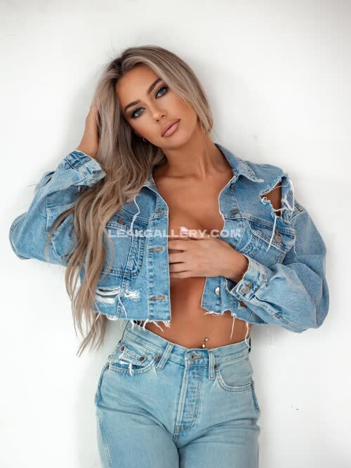 Juliannehopee Exclusive Leaked Nude OnlyFans #11031710