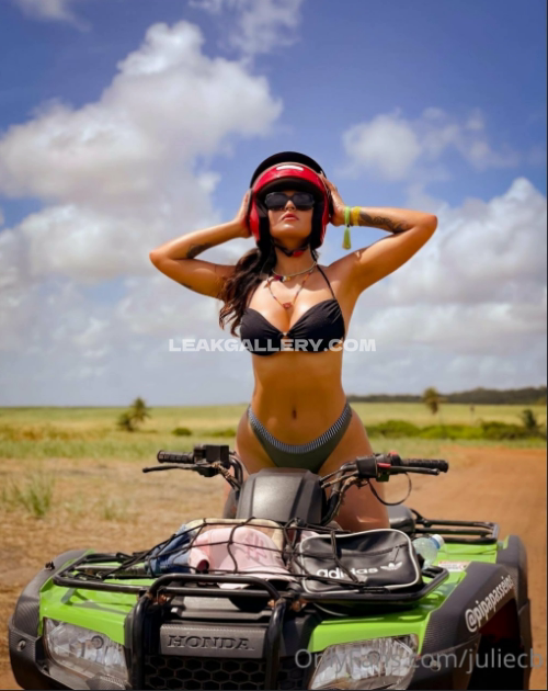 Juliecbvip Exclusive Leaked Nude OnlyFans #11791320
