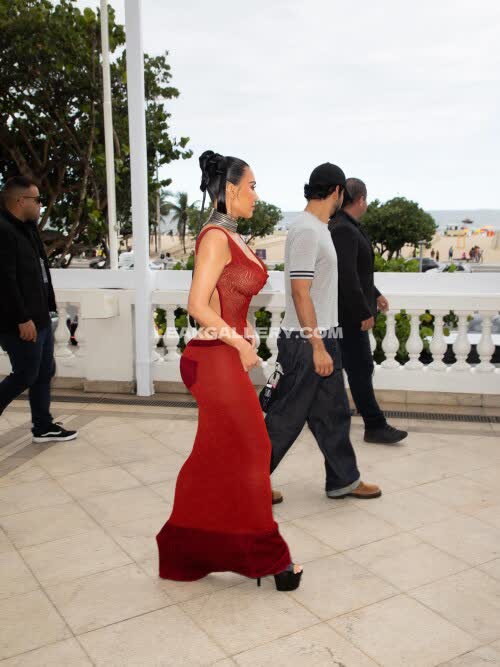 Kimkardashian / kim_kardashian Exclusive Leaked Nude OnlyFans #11768797