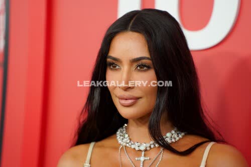 Kimkardashian / kim_kardashian Exclusive Leaked Nude OnlyFans #11756184