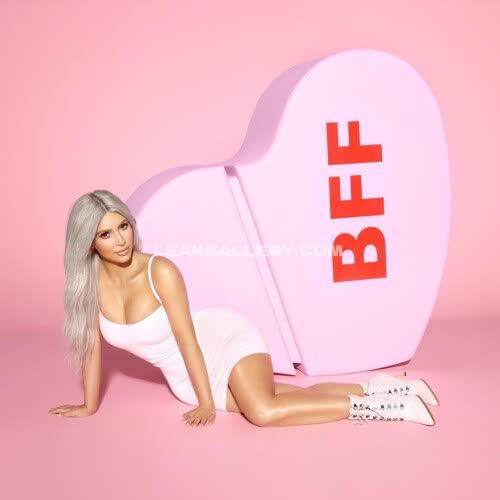 Kimkardashian / kim_kardashian Exclusive Leaked Nude OnlyFans #11759612
