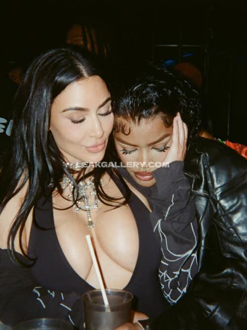 Kimkardashian / kim_kardashian Exclusive Leaked Nude OnlyFans #12019539