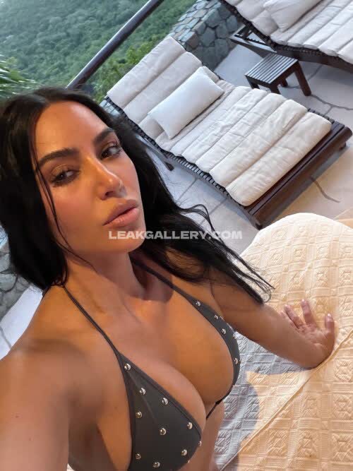 Kimkardashian / kim_kardashian Exclusive Leaked Nude OnlyFans #11797432