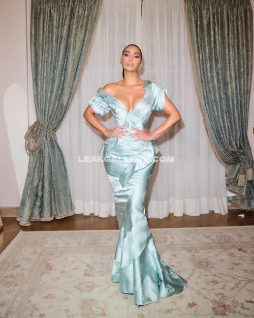 Kimkardashian / kim_kardashian Exclusive Leaked Nude OnlyFans #11796094