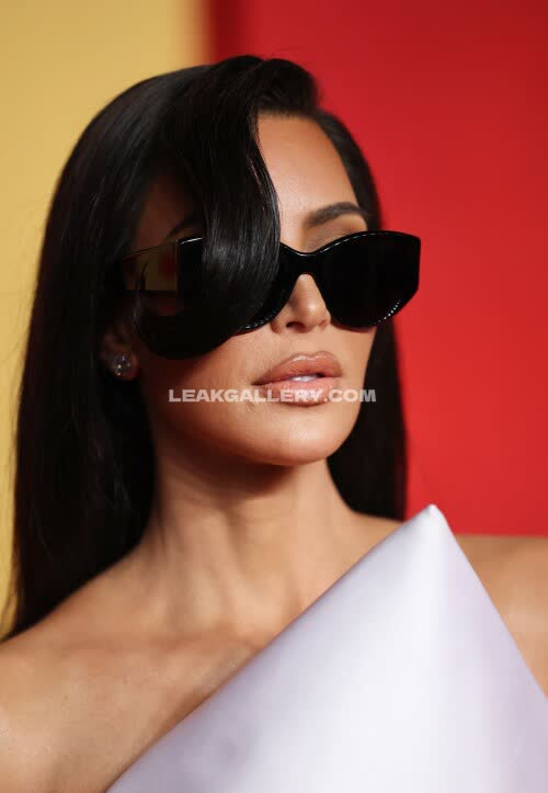 Kimkardashian / kim_kardashian Exclusive Leaked Nude OnlyFans #11762251