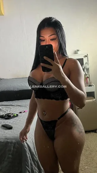 Laaismiranda_ Exclusive Leaked Nude OnlyFans #11429833