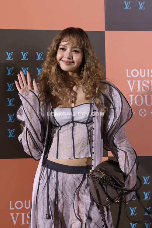 Lalalalisa_m Exclusive Leaked Nude OnlyFans #11034841