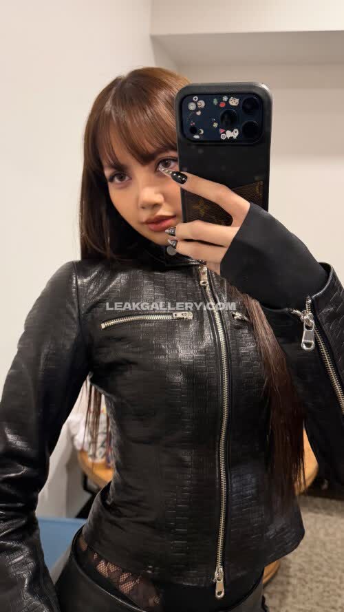 Lalalalisa_m Exclusive Leaked Nude OnlyFans #11030761