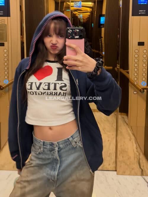 Lalalalisa_m Exclusive Leaked Nude OnlyFans #11050613