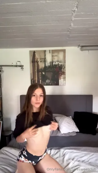 larasweetclub video thumbnail