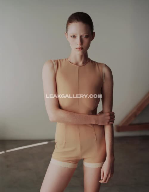 Larsen_thompson Exclusive Leaked Nude OnlyFans #11465191