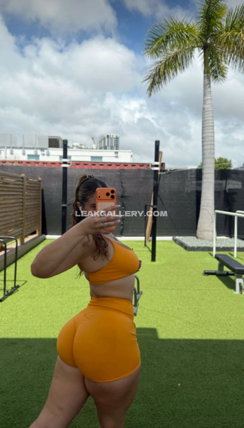Latinaqueen__ / jennieftb_ / latinqueenxo Exclusive Leaked Nude OnlyFans #11432328