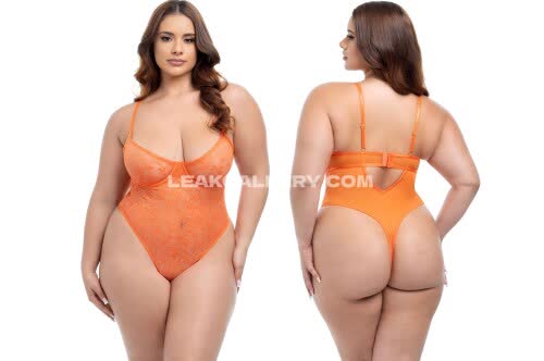 Latinaqueen__ / jennieftb_ / latinqueenxo Exclusive Leaked Nude OnlyFans #11456915