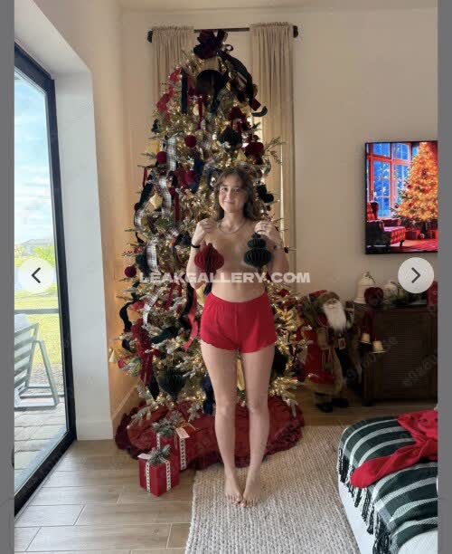 Laurenrossi / rossitakes Exclusive Leaked Nude OnlyFans #11665098