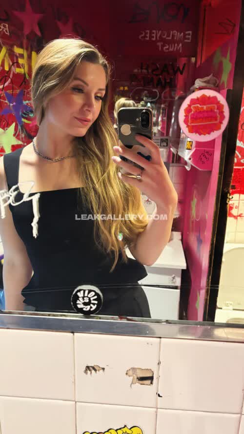 Laurensouthernofficial Exclusive Leaked Nude OnlyFans #11520033