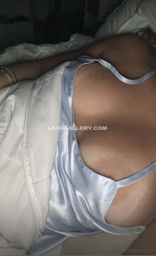 Lillyuncut OnlyFans Nudi in Esclusiva Trapela #11552686