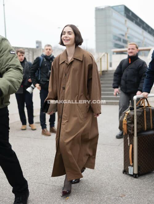Lily_collins Exclusive Leaked Nude OnlyFans #11927665