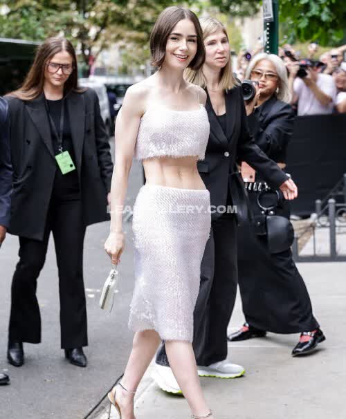 Lily_collins Exclusive Leaked Nude OnlyFans #11937304