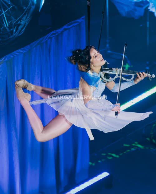 Lindseystirling Exclusive Leaked Nude OnlyFans #10987447