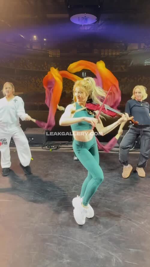 Lindseystirling Exclusive Leaked Nude OnlyFans #10999363